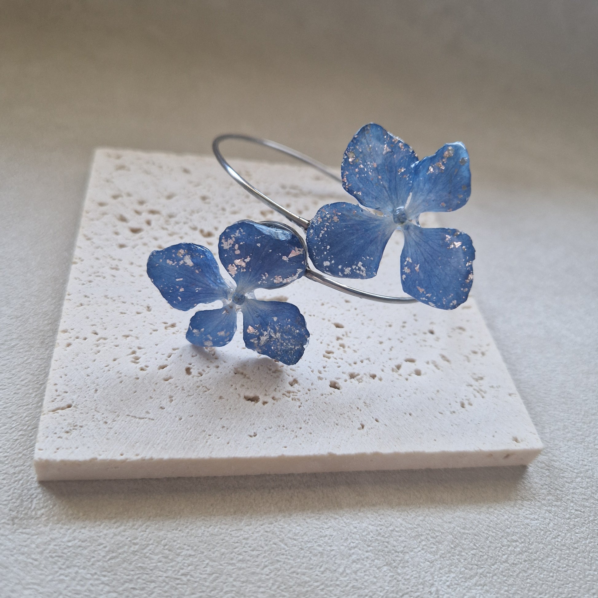 bratara hortensie albastra handmade