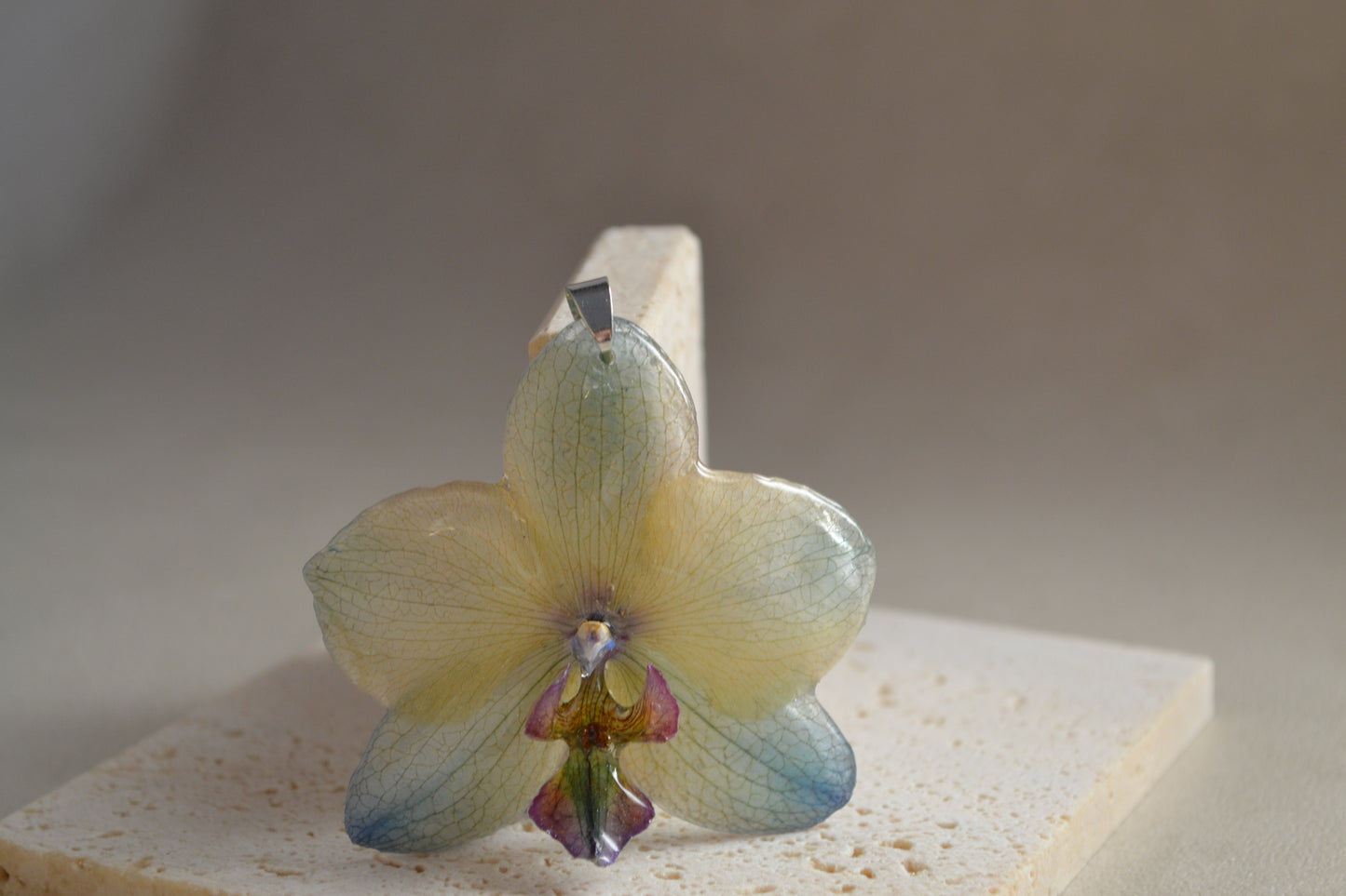 Pandantiv orhidee - Lumina speranței