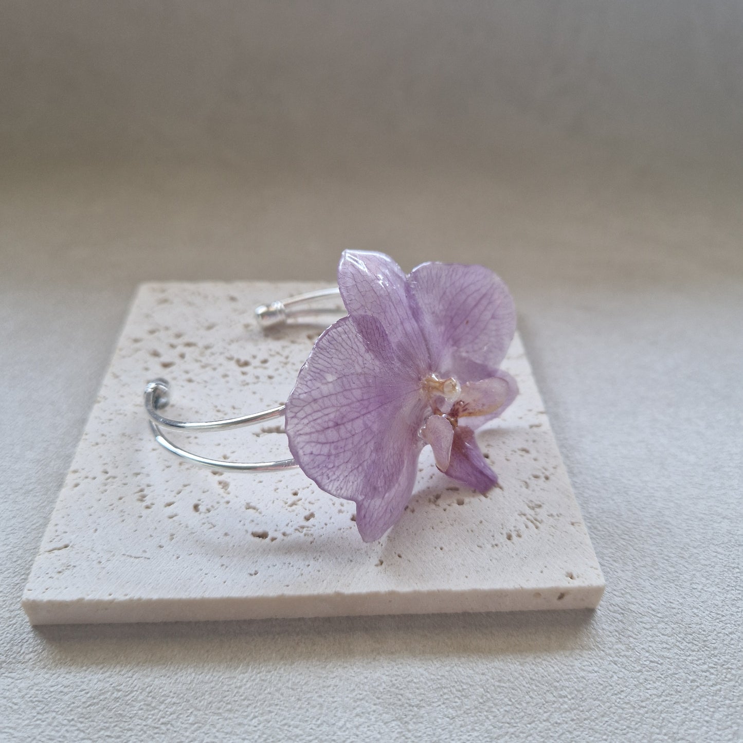 Brățară orhidee- Floare gingașă