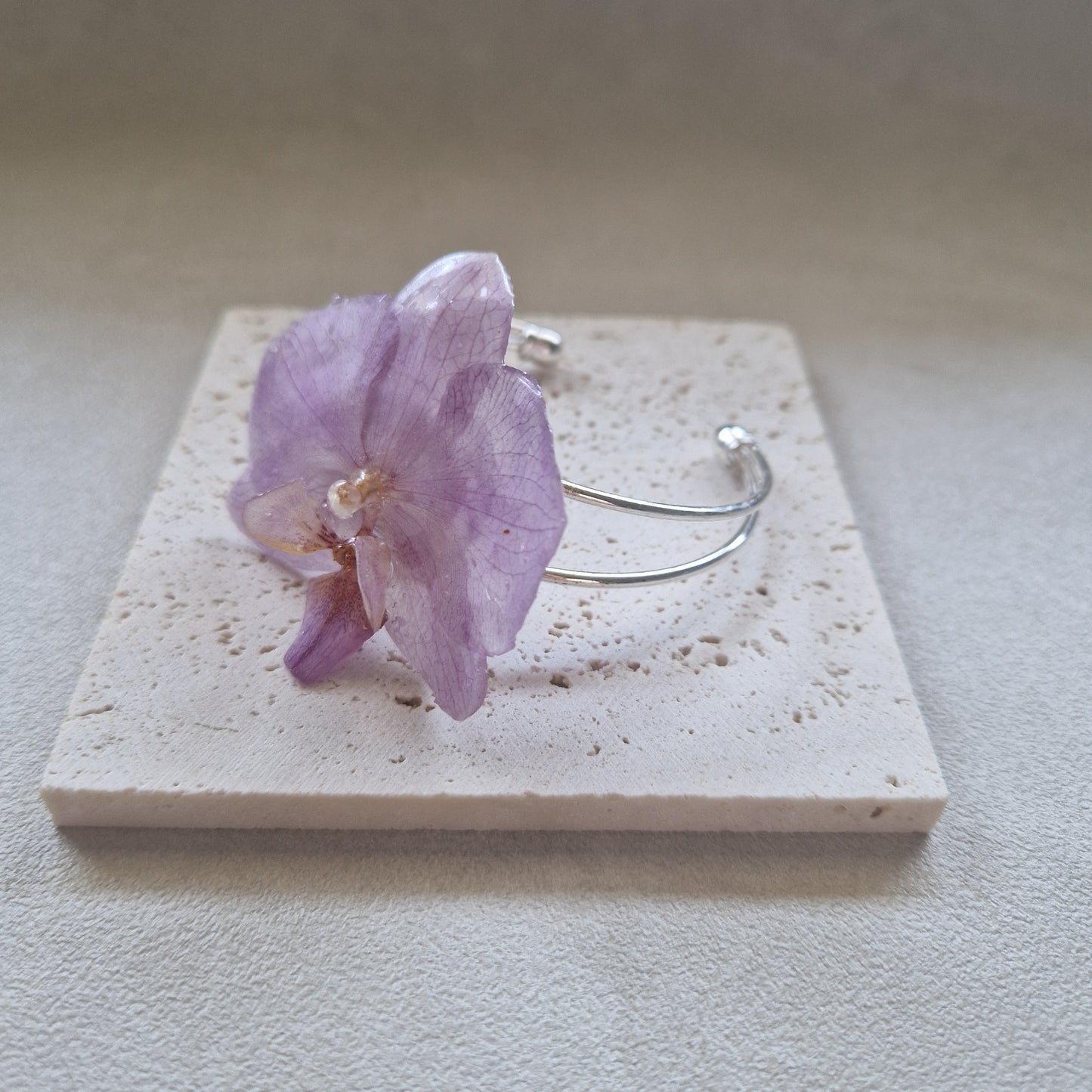 Brățară orhidee- Floare gingașă