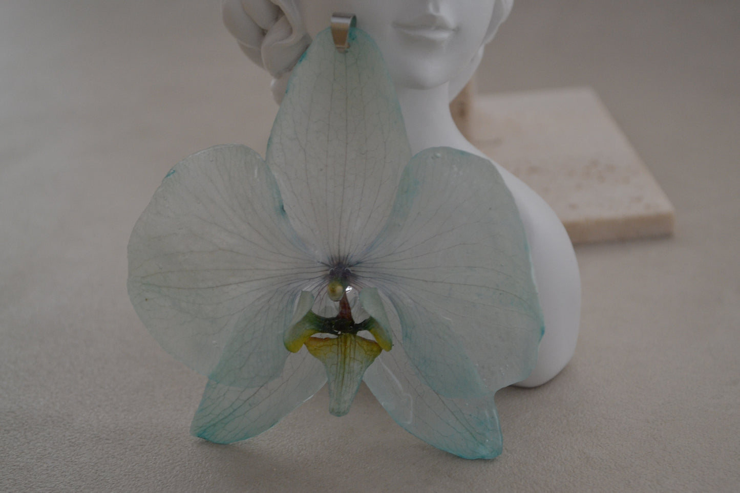 Pandantiv orhidee - Valurile vieții