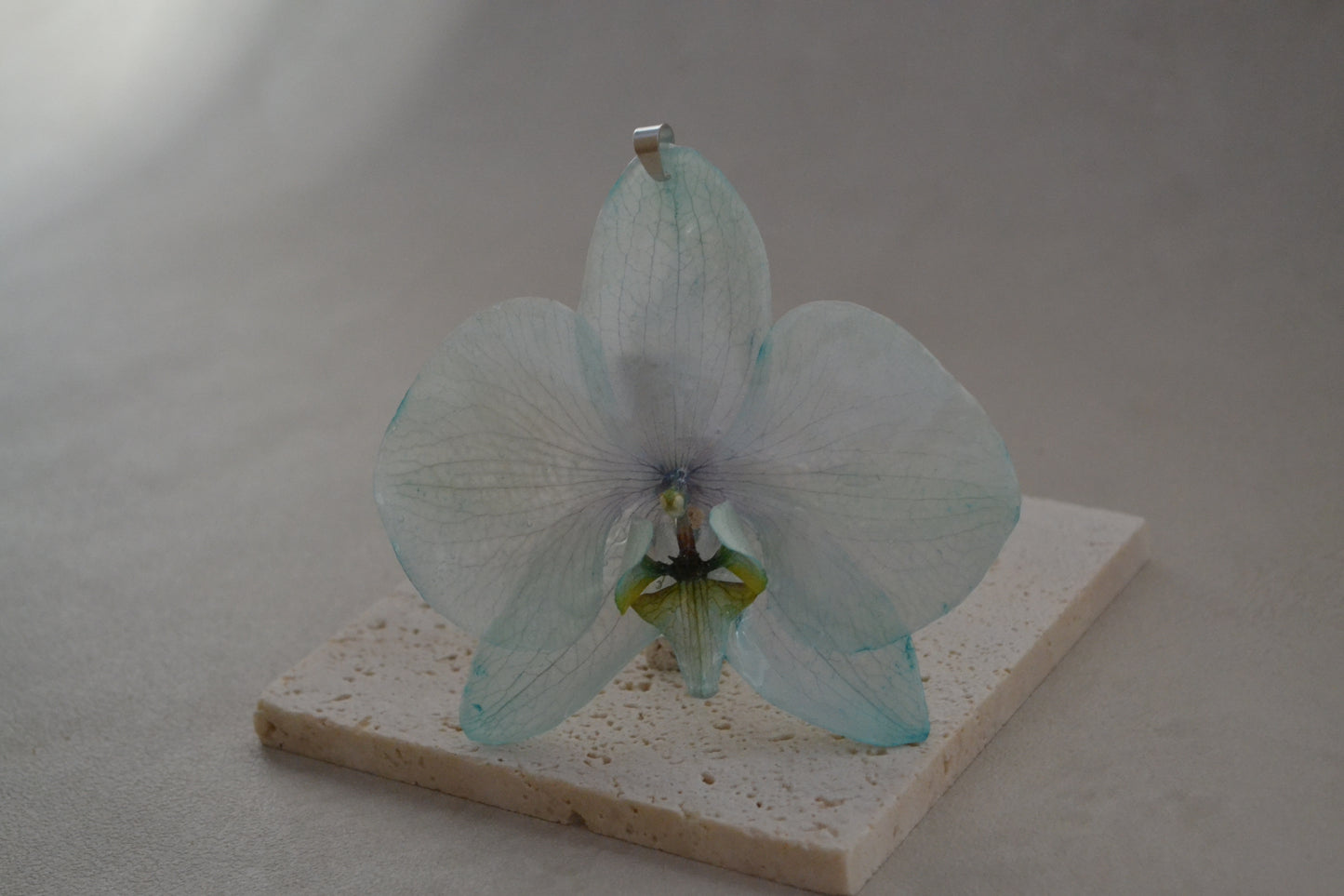 Pandantiv orhidee - Taina timpului